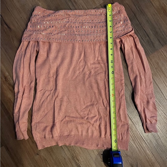 off the shoulder sweater - Picture 5 of 5